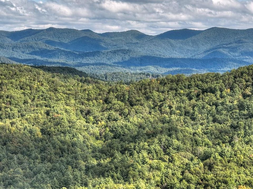 1st image of 25 Utana Bluffs Trl