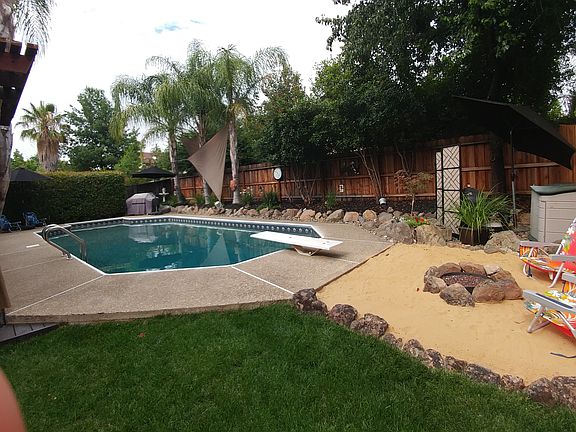 2nd image of 1320 Kingswood Dr