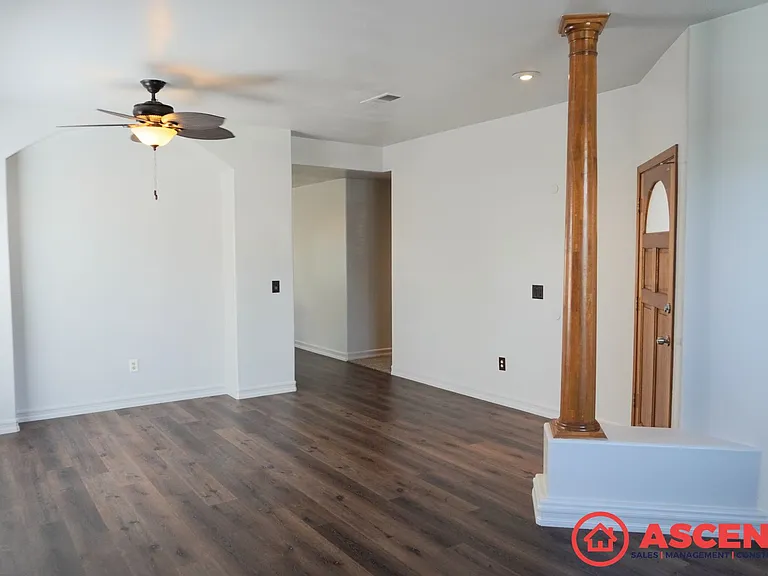 9021 Green Bank St — Photo 2