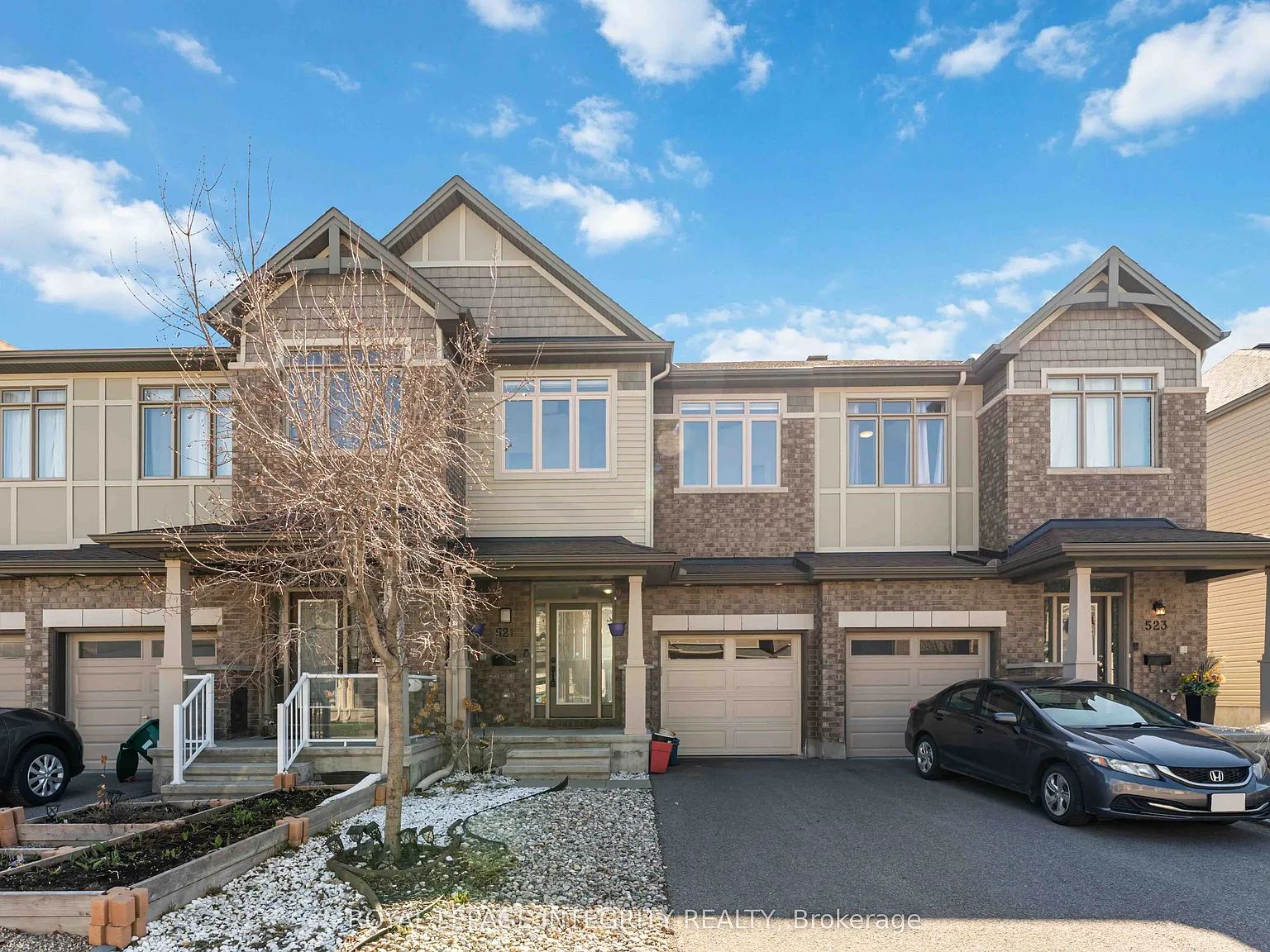 3 bed, $2,750 — Photo 1