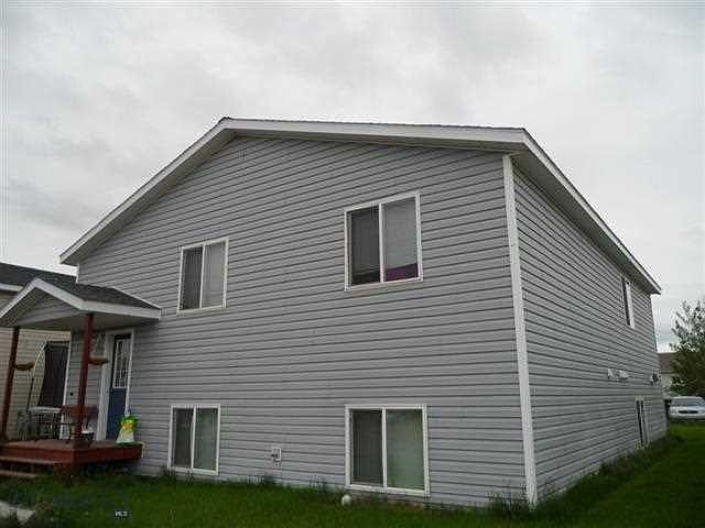 1st image of 213 N 9th St