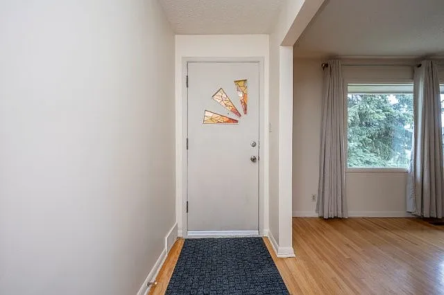 3 bed, 1150 sqft, $1,750 — Photo 2