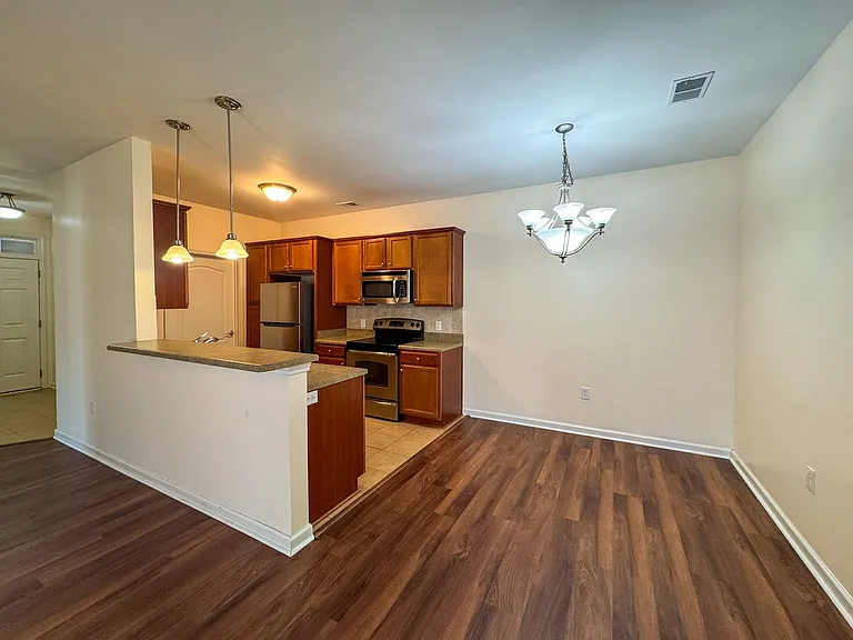 2641 McArthur Landing Cir #103 — Photo 3