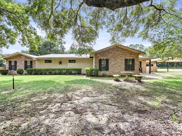 3668 Leatherwood Dr, Kountze, TX 77625