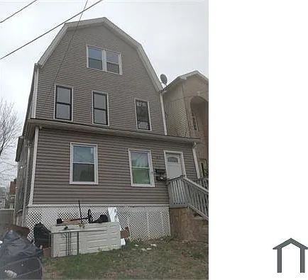 66 Valley St #2