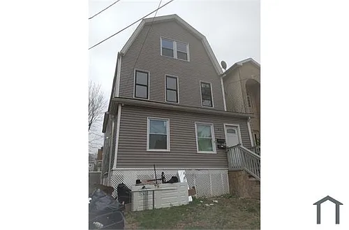 66 Valley St #2 Photo 1
