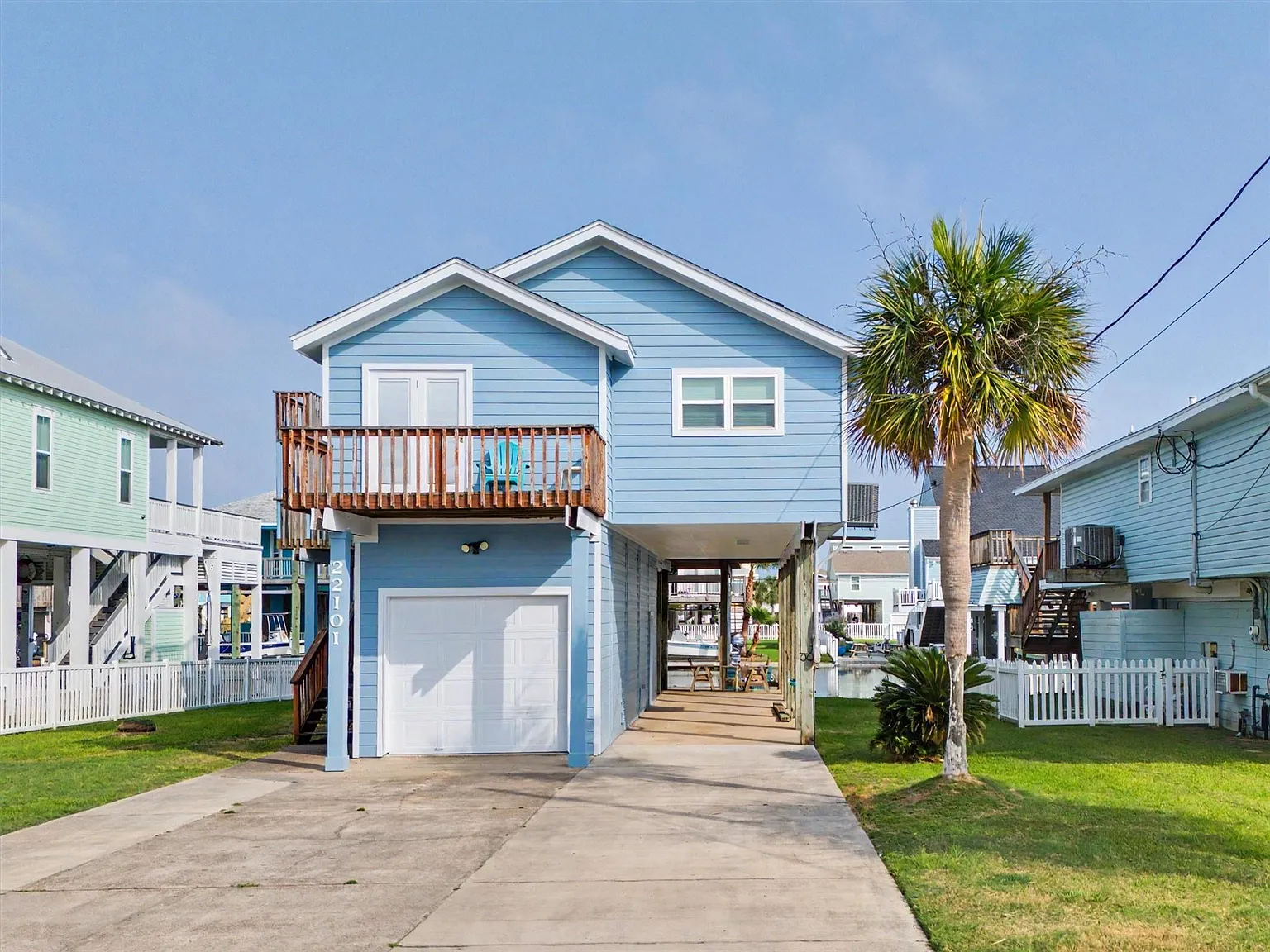 3 bed, 2.0 bath, 1292 sqft, $3,500 — Photo 3