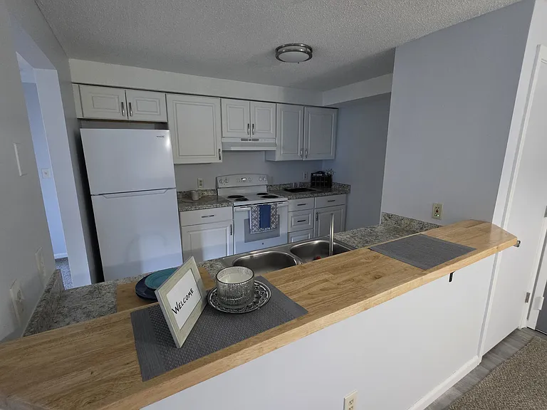 1015 Old Colony Rd #6 — Photo 7