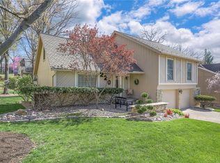 220 NW Aspen St, Lees Summit, MO 64064