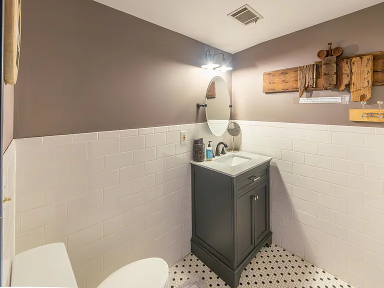 104 W Main St #304 — Photo 14