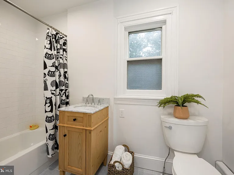 16 W Miner St — Photo 35