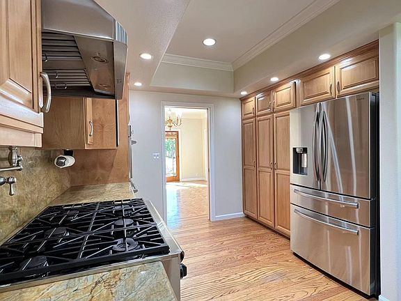 5th image of 3015 Deer Meadow Dr