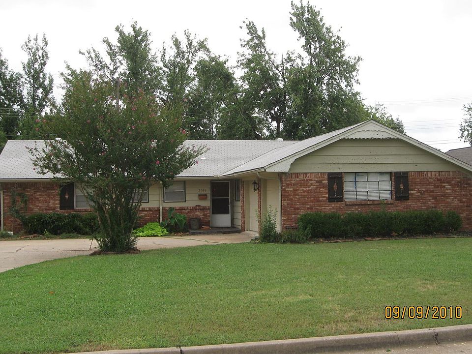 1st image of 3016 Chaucer Dr