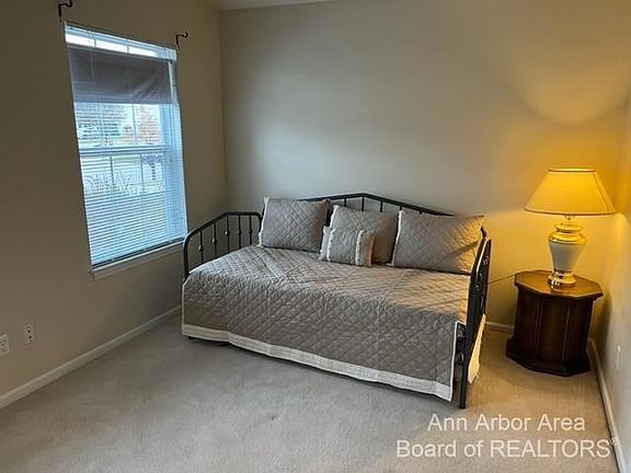 3rd image of 490 Waterbury Ct