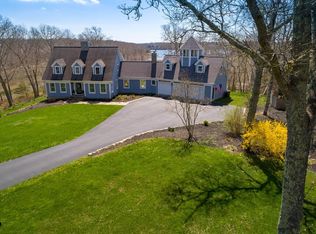 27 Gaffney Rd, Dartmouth, MA 02748