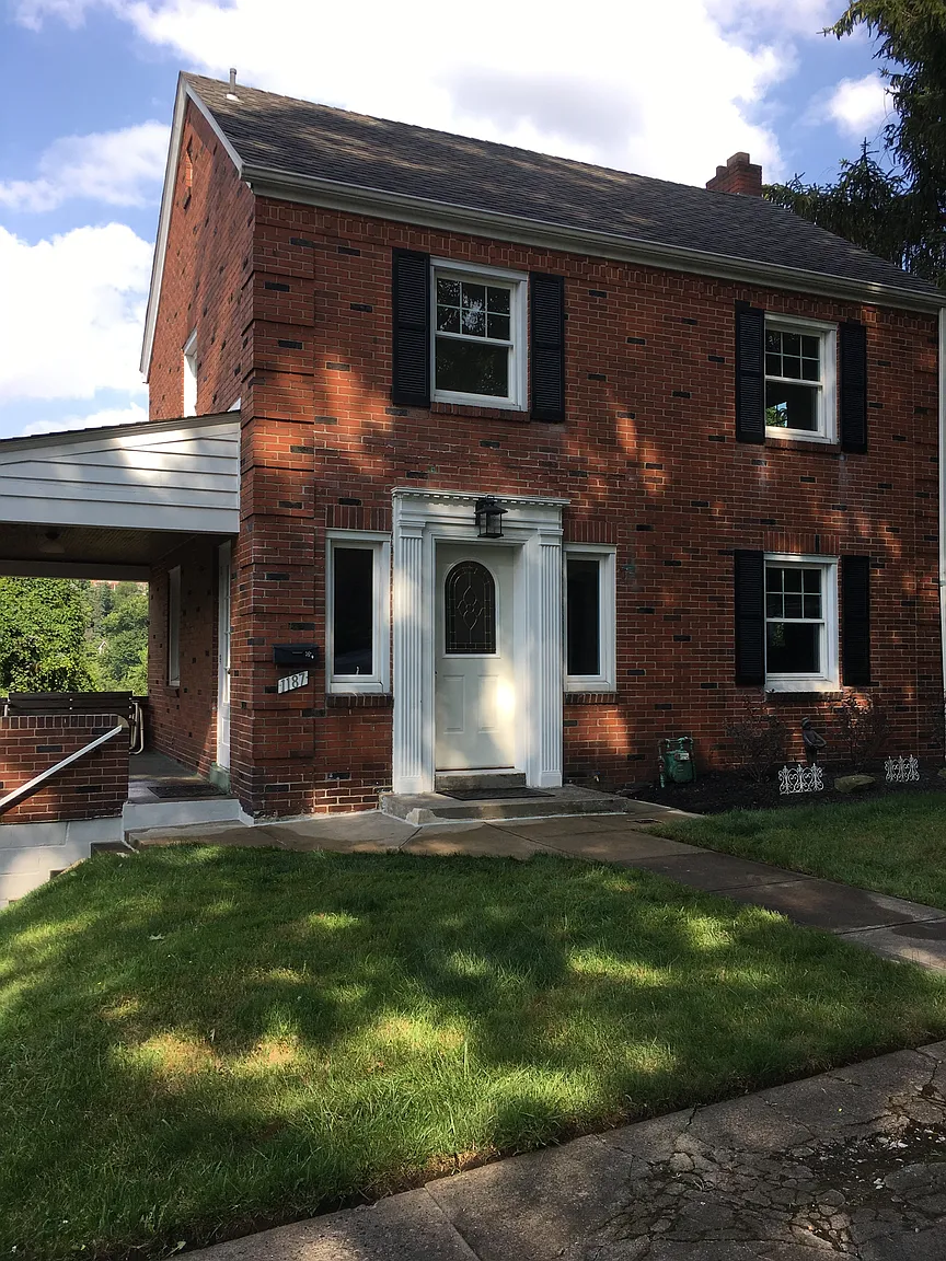 1187 Ridge Ave photo 1