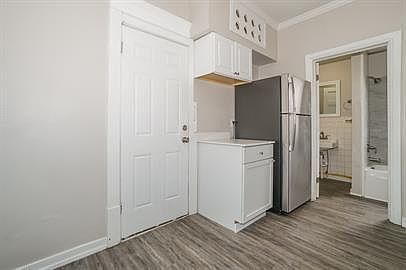 2nd image of 193 Hyde Ave