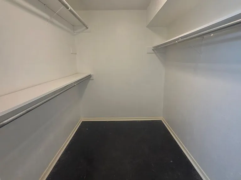 1717 N Locust St — Photo 50