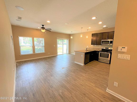 5th image of 1537 Acken Dr