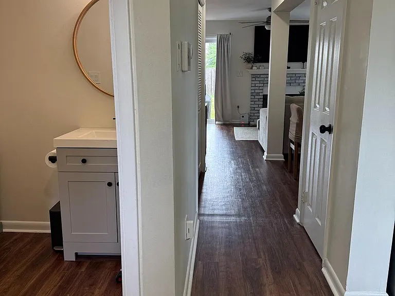 703 Stillhouse Ln — Photo 3