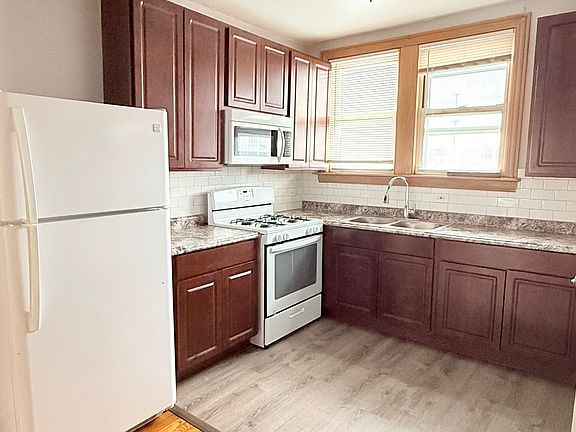 2nd image of 2023 N Lavergne Ave #2B