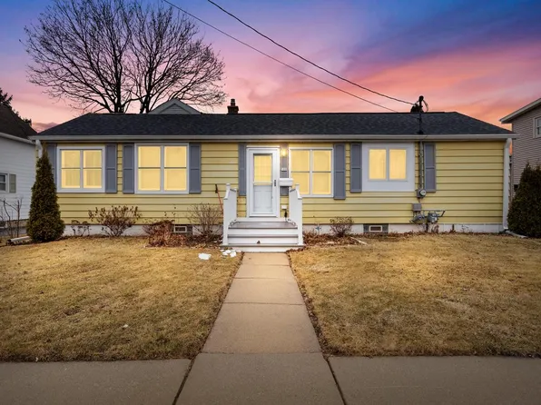 500 Church STREET, Hartford, WI 53027