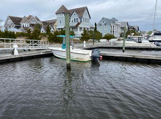 2-F Row Boat Row, Southport, NC 28461