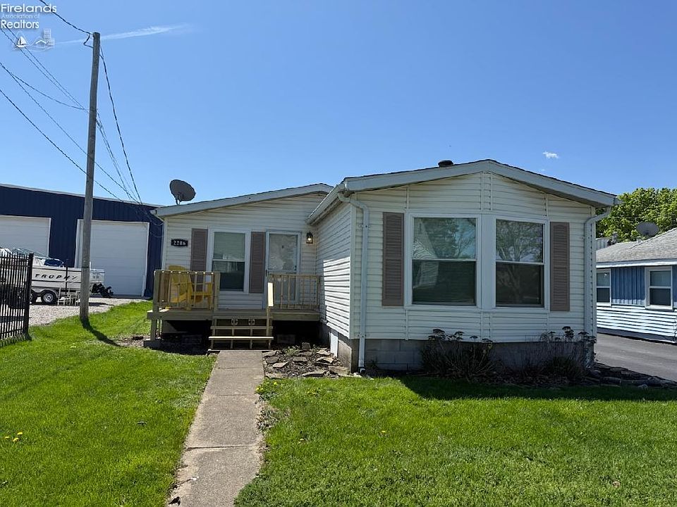 1st image of 2204 River Ave #2206