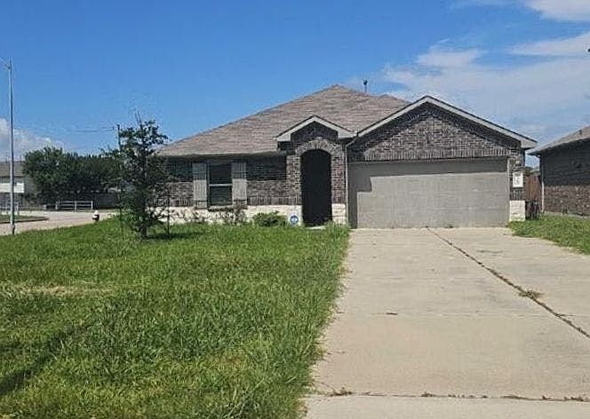 1st image of 8203 Tamarind Ln