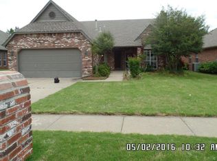 1317 N Willow Ave N, Broken Arrow, OK 74012