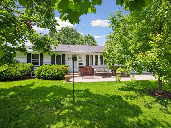8800 Poplar Bridge Rd, Bloomington, MN 55437