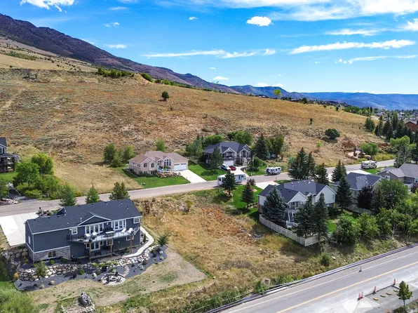 4133 N Wolf Ridge Cir, Eden, UT 84310