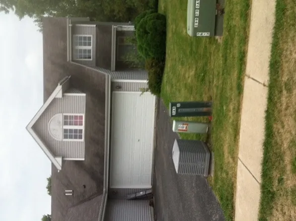 1514 Southfield Ln, Byron, IL 61010