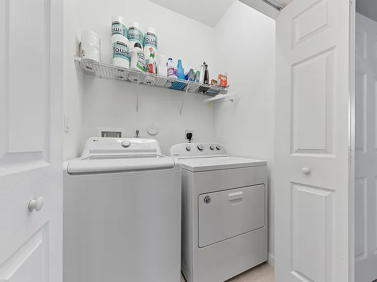4622 Belgian Ln — Photo 29