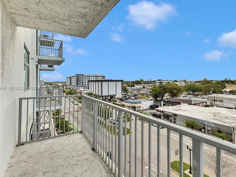 140 S Dixie Hwy #403 — Photo 11