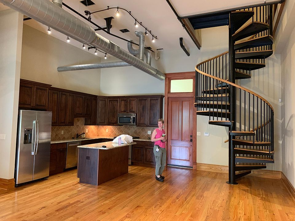 1st image of 2800 S Grand Blvd APT 302