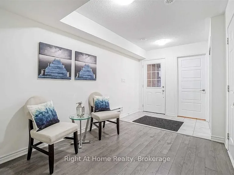 297 Murlock Hts — Photo 4