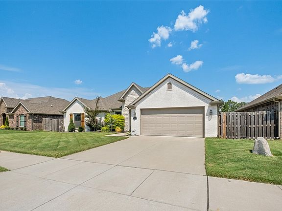 3rd image of 4278 W Anthem Dr