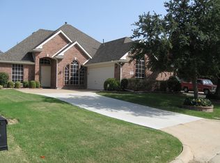 8010 Killarney Ln, Rowlett, TX 75089