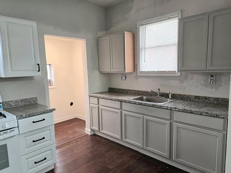 731 N Pine St #3 — Photo 8