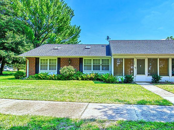 2nd image of 1016A Aberdeen Drive