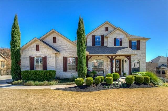 Curb Appeal at its best! Professional landscaping, facing the perfect direction!
