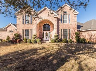 1005 Blue Roan Ln, Crowley, TX 76036
