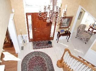 49664 Powell Ridge Ct, Plymouth, MI 48170