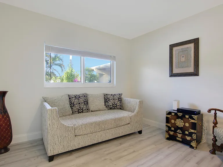 466 Tequesta Dr — Photo 13