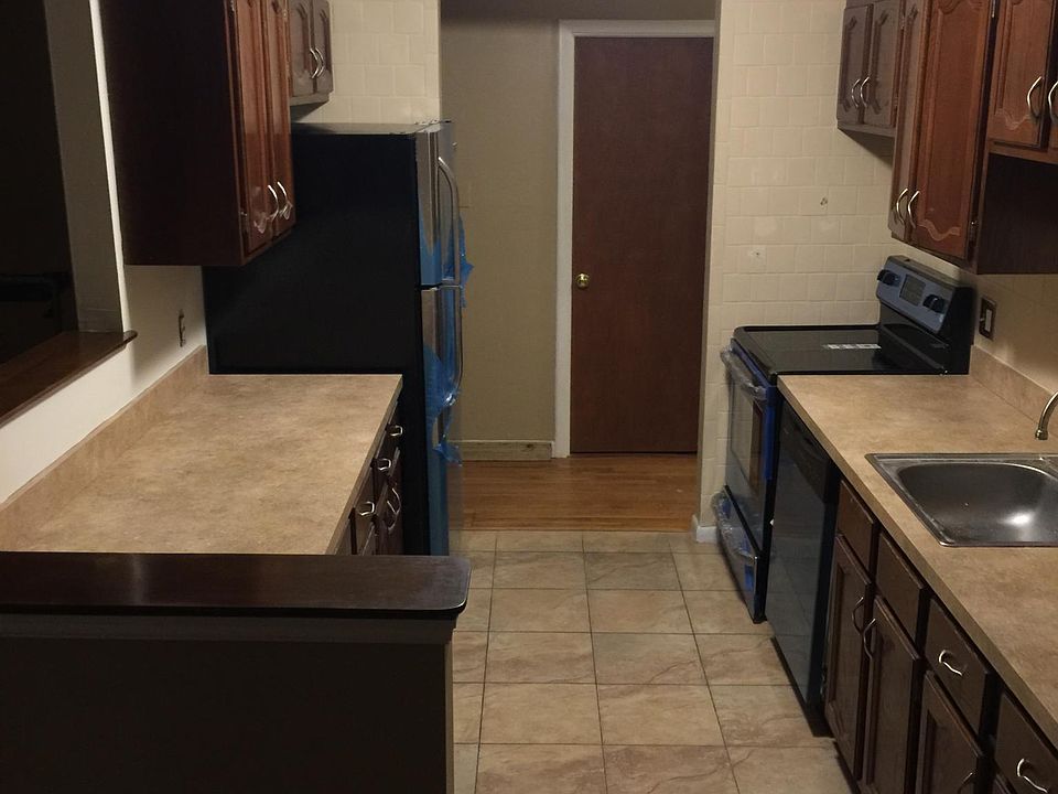 2nd image of 22 Sigwin Cir