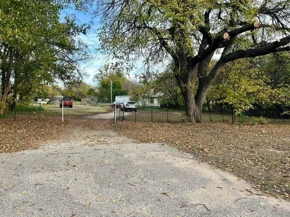 5940 S Broadway Ave, Wichita, KS 67216