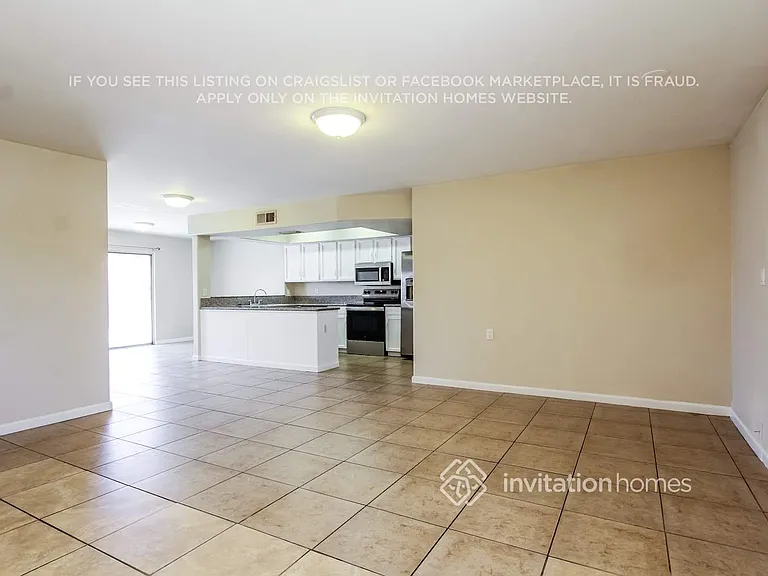 7525 W Mackenzie Dr — Photo 3