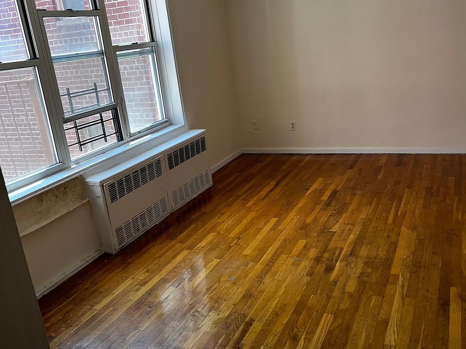 1st image of 14305 41st Ave APT 6A