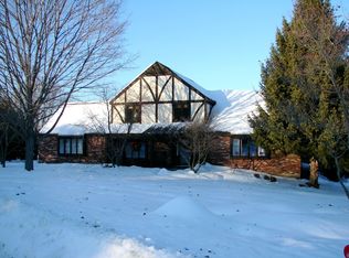 94 Fox Hill Rd, North Andover, MA 01845